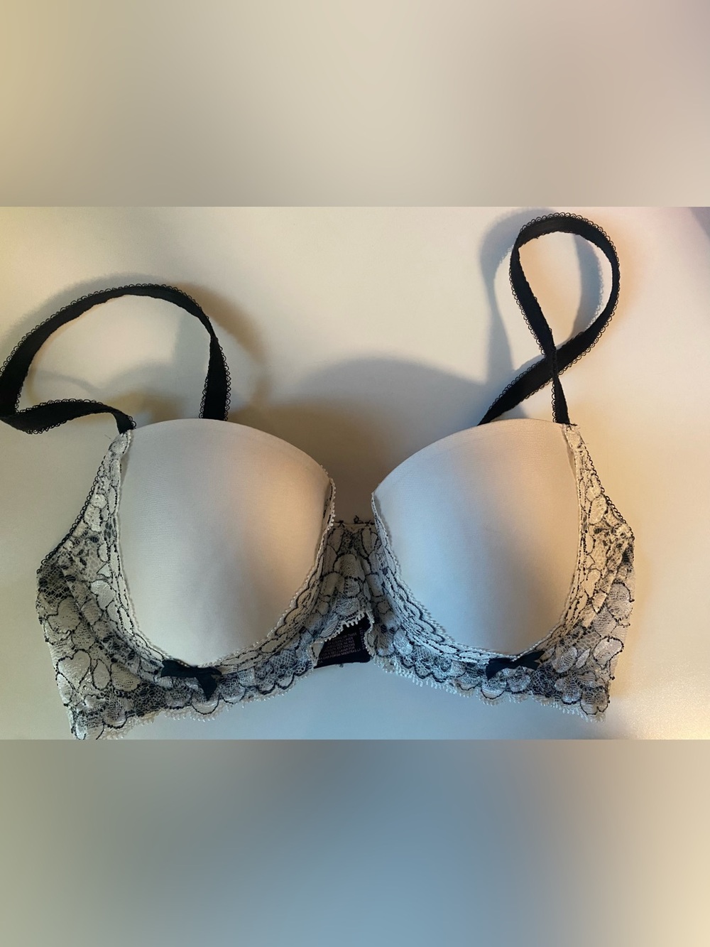 Victoria’s Secret Dream Angels 32D Demi Bra
